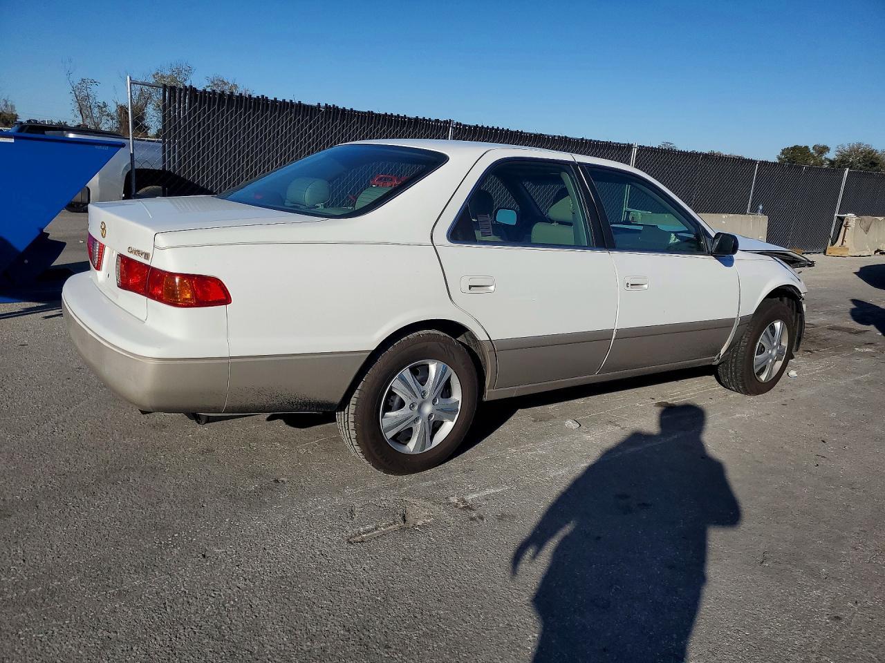 2000 TOYOTA CAMRY