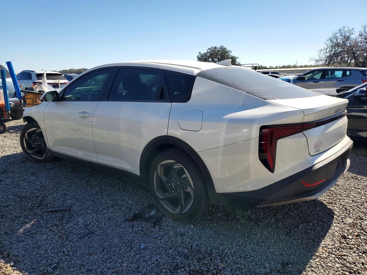 2025 KIA K4