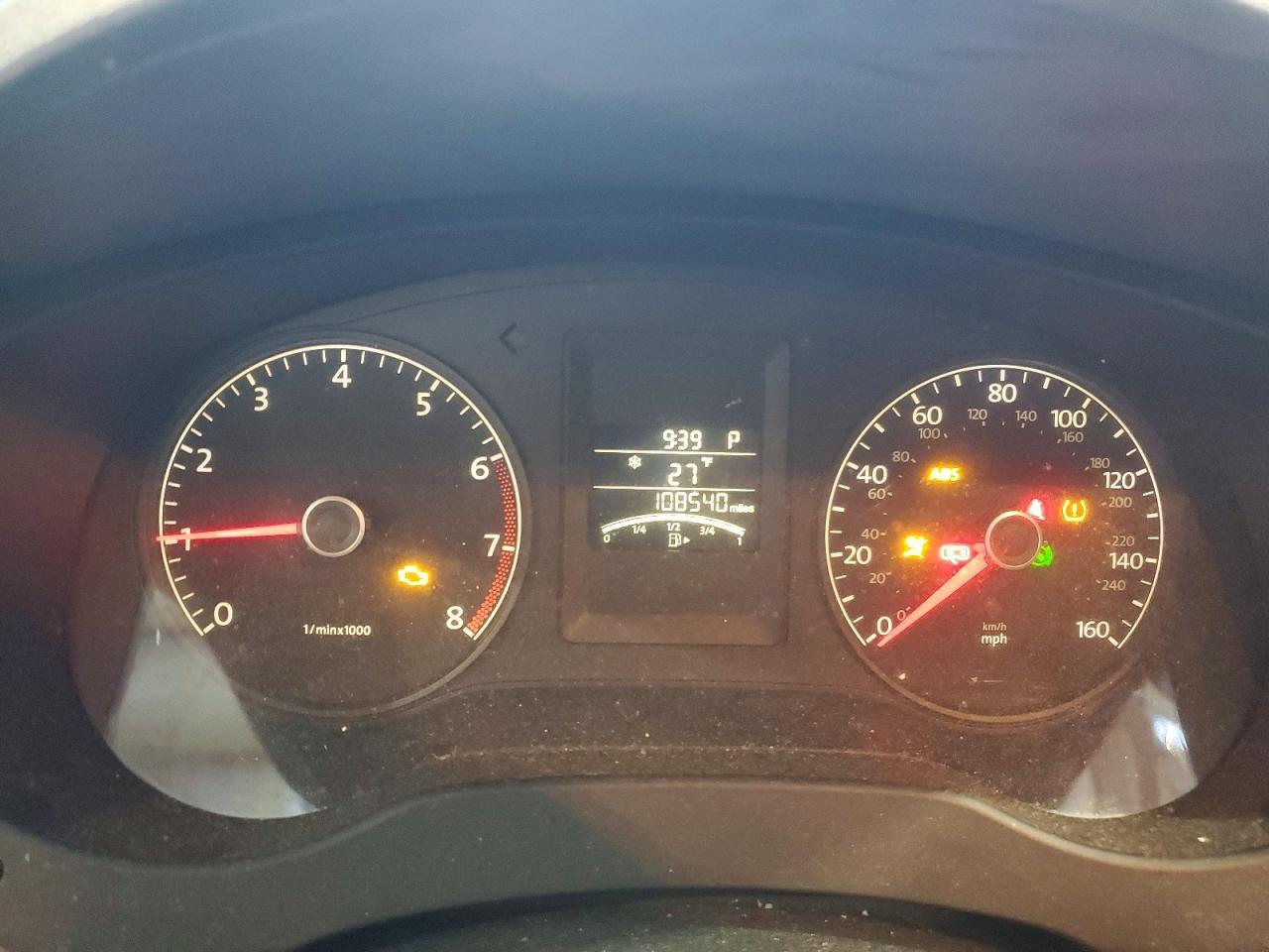 2011 VOLKSWAGEN JETTA