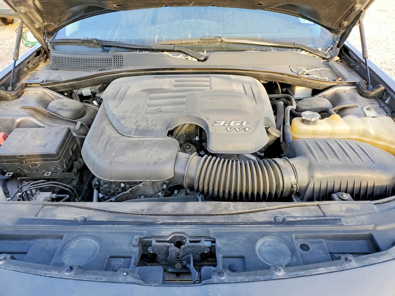 2019 CHRYSLER 300