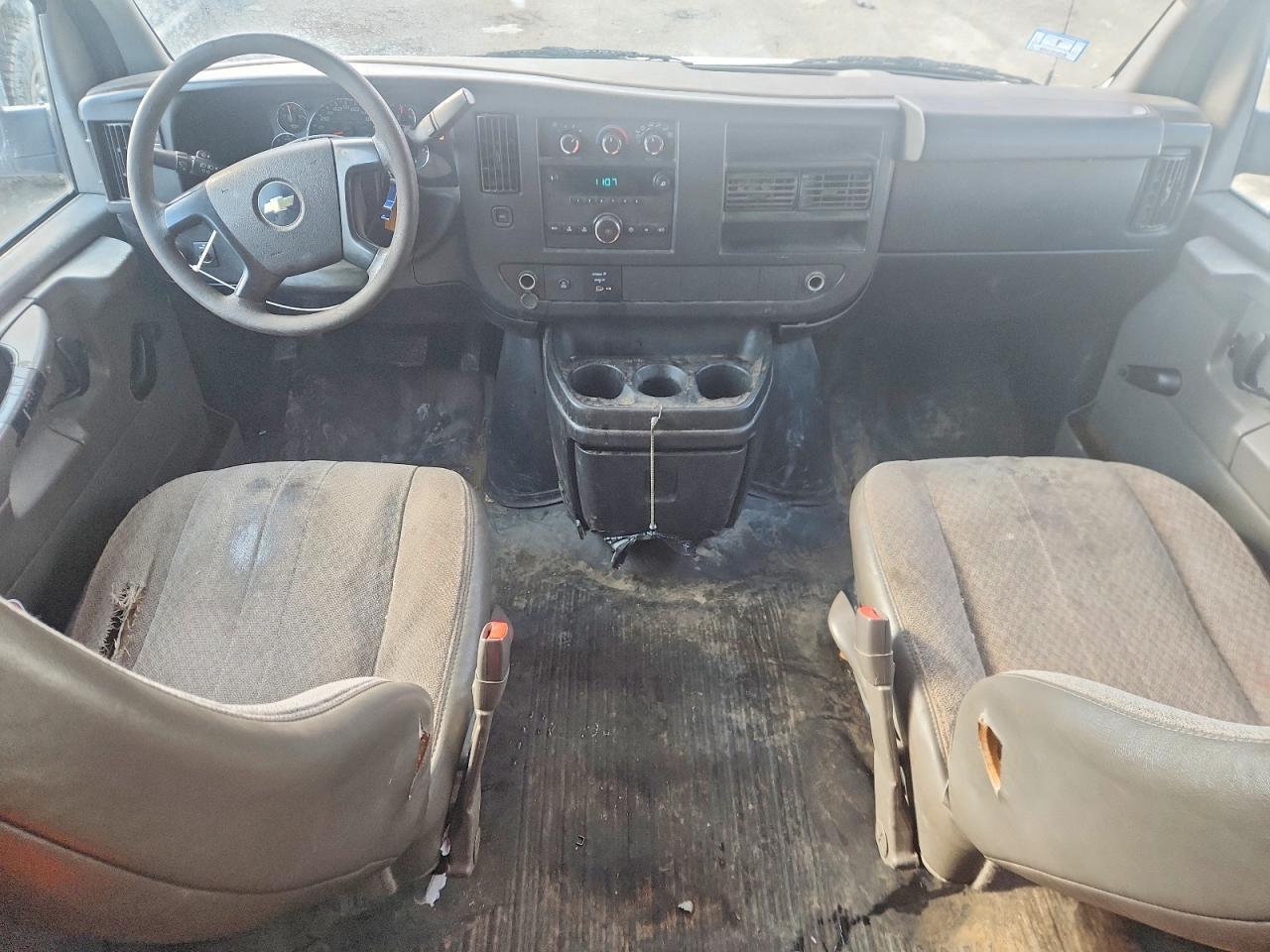 2012 CHEVROLET Express 3500