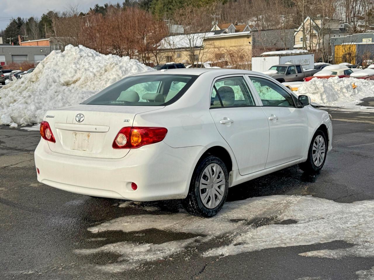 2010 TOYOTA COROLLA