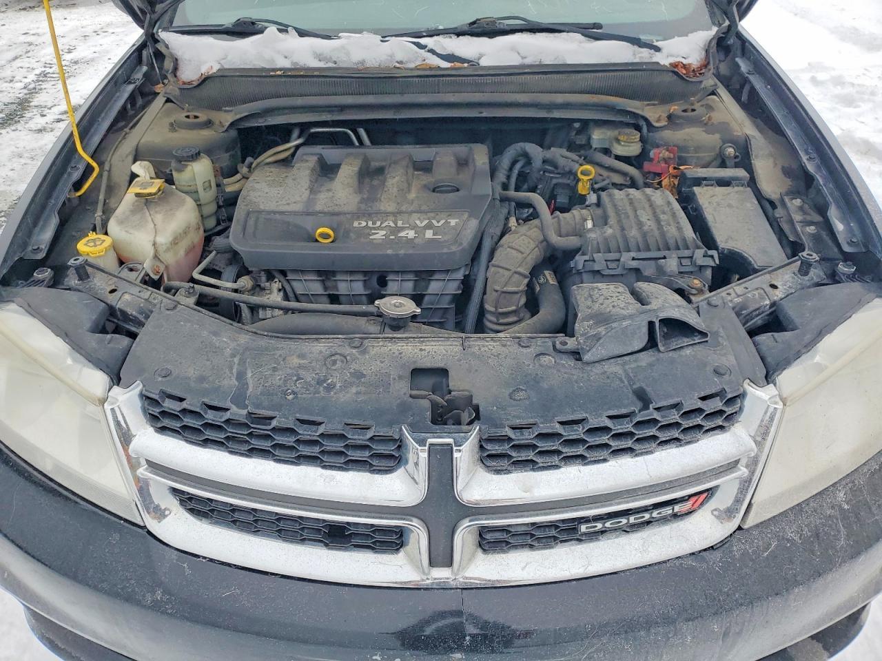 2013 DODGE Avenger
