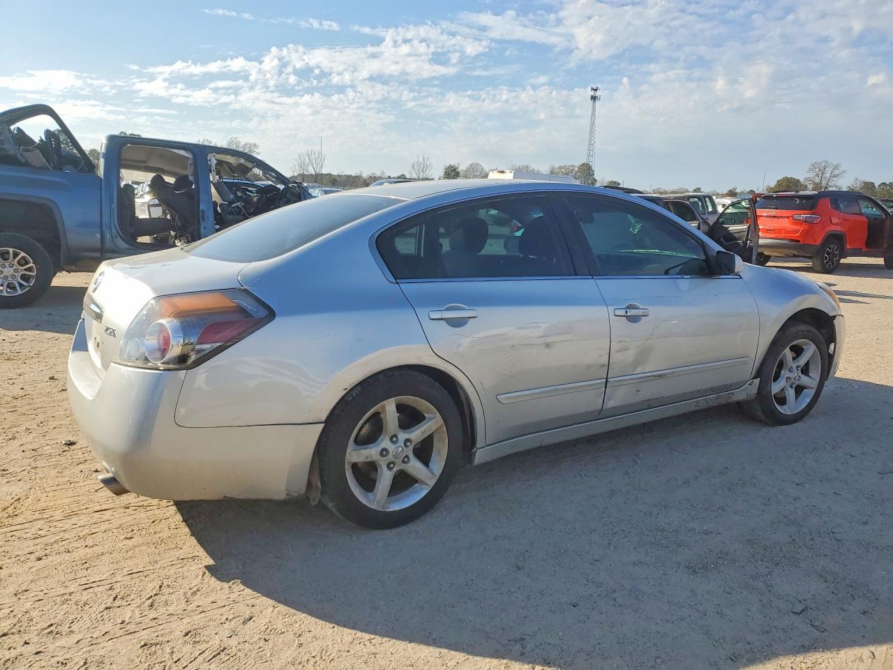 2012 NISSAN ALTIMA