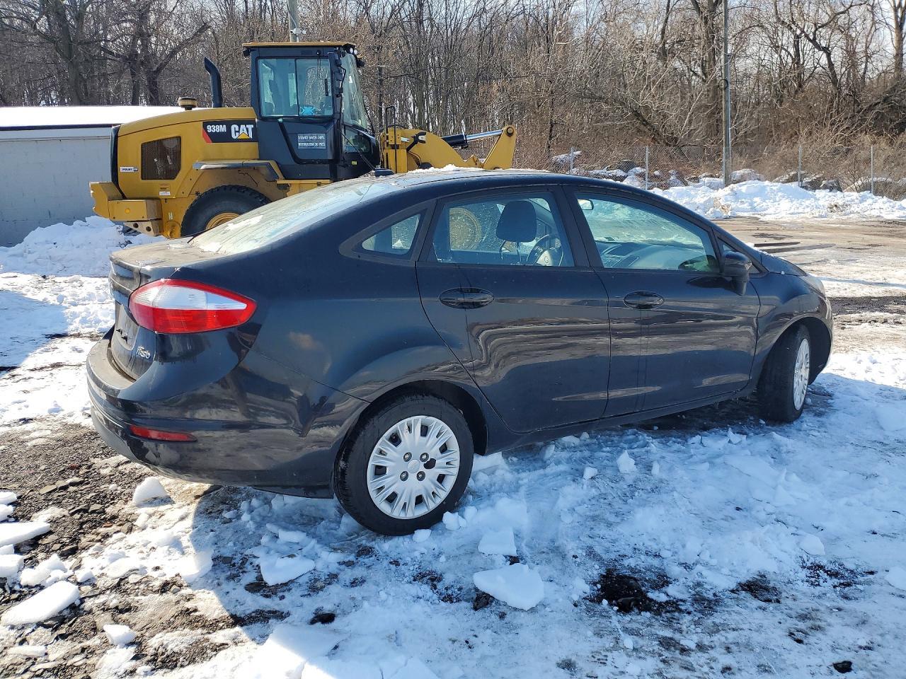 2016 FORD Fiesta