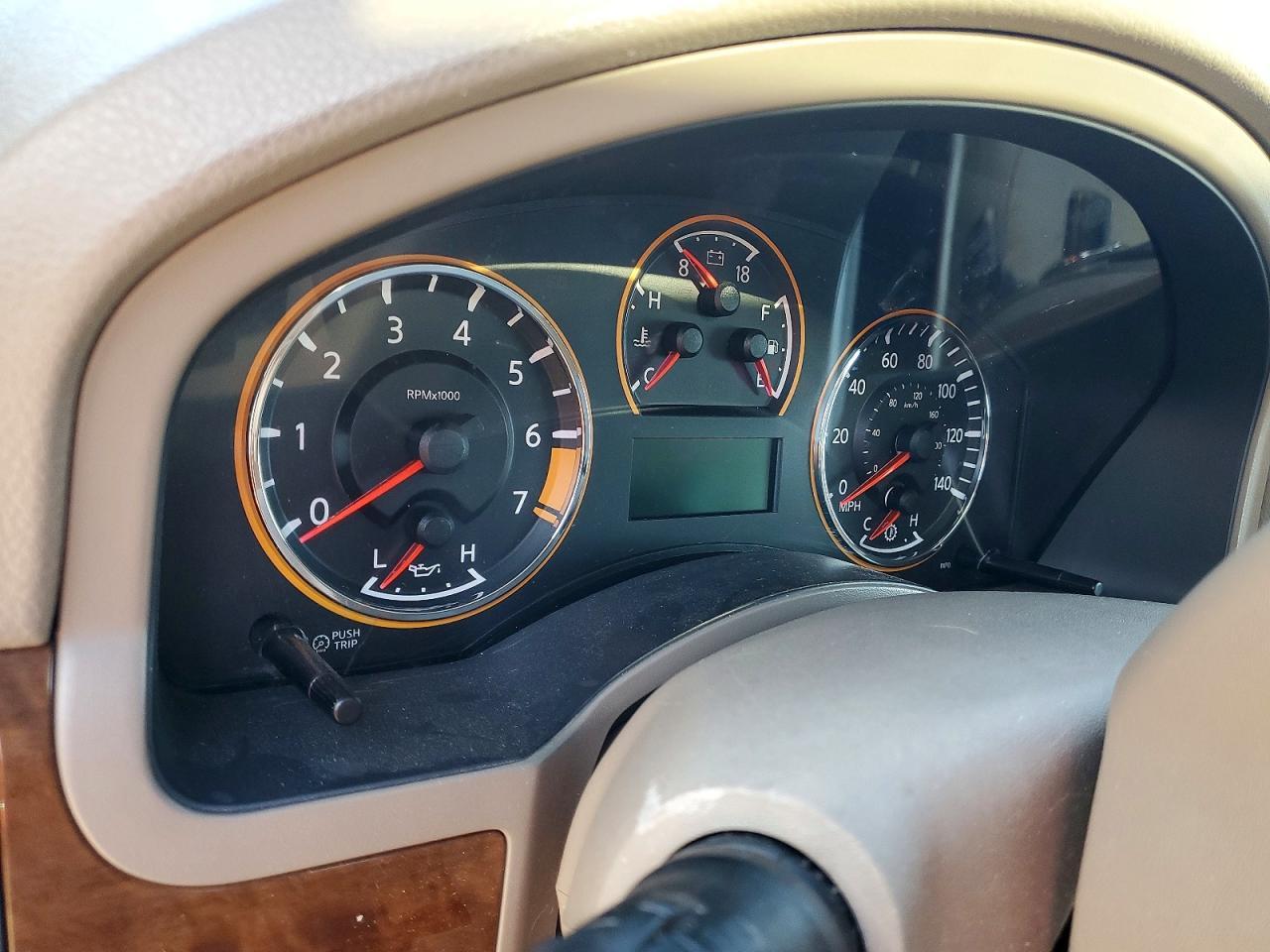 2011 NISSAN Armada