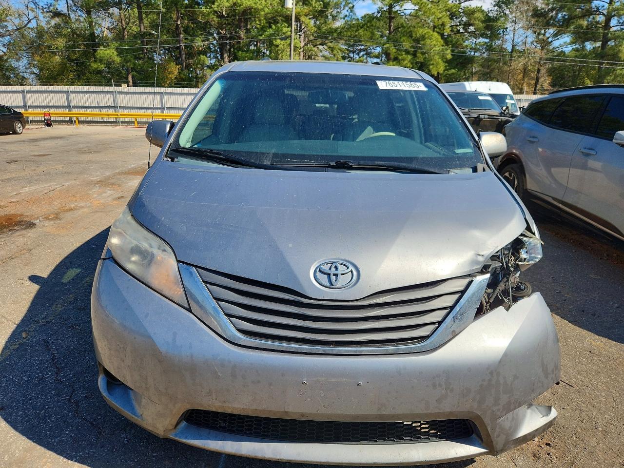 2013 TOYOTA SIENNA