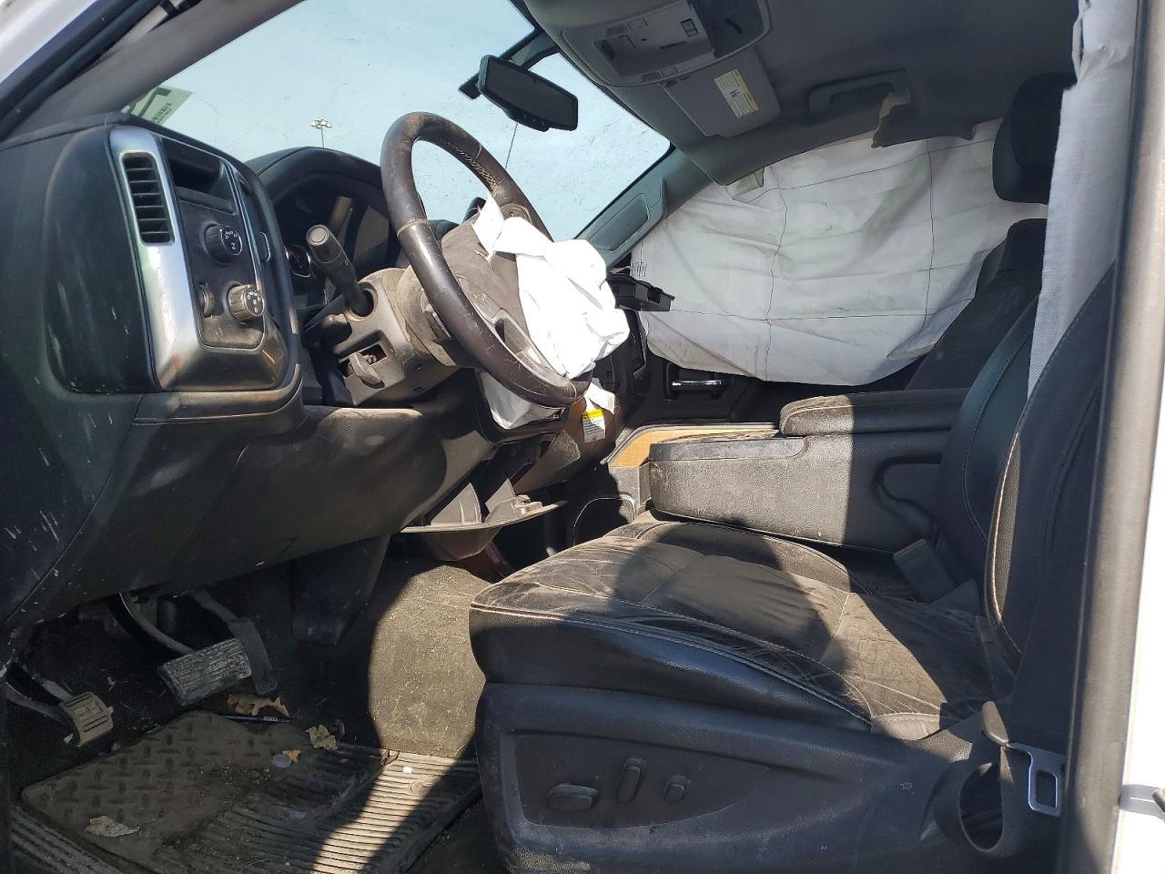 2018 CHEVROLET Silverado