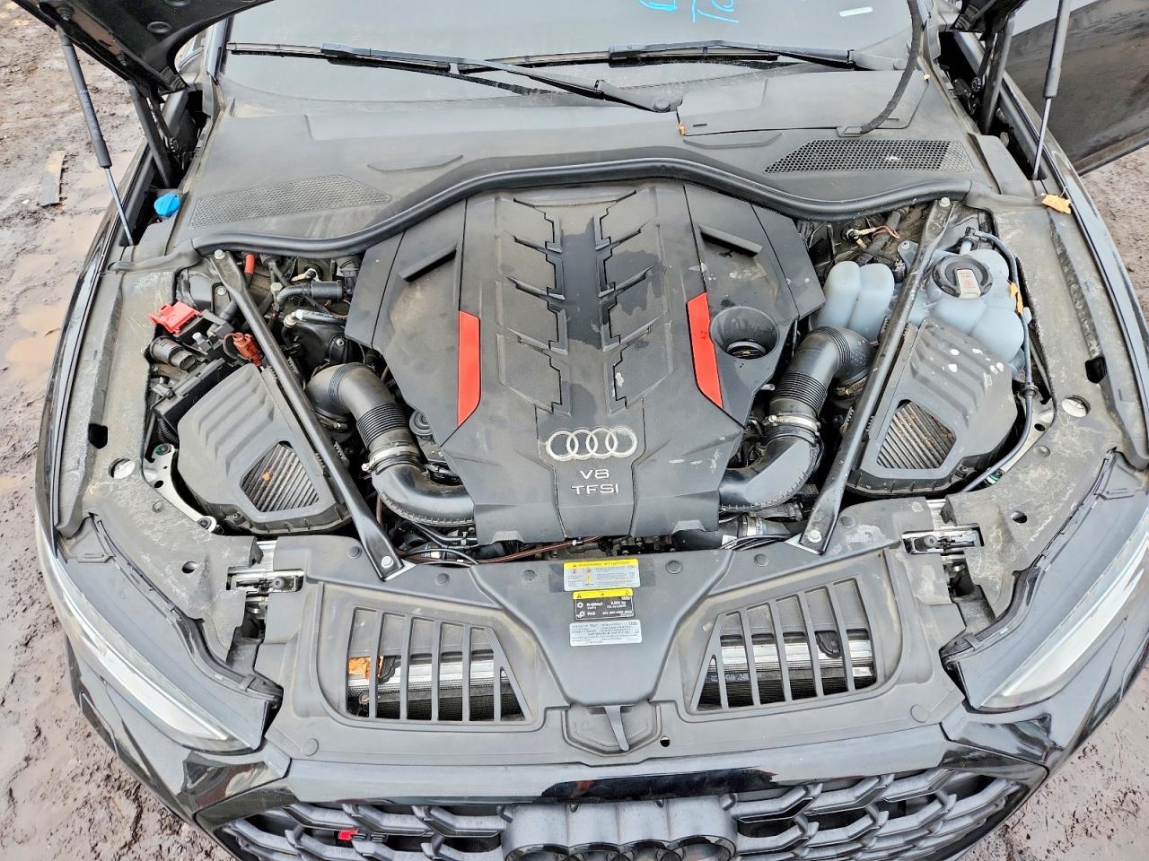 2023 AUDI S8