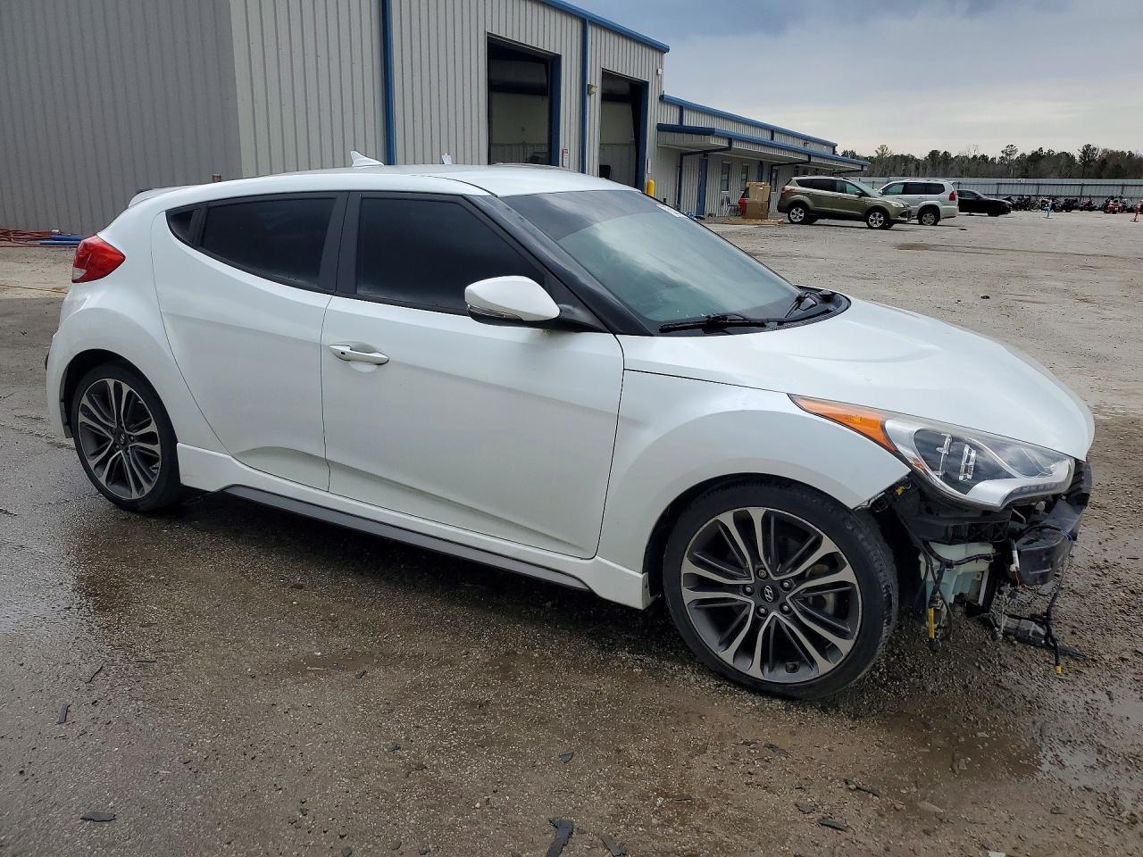 2016 HYUNDAI VELOSTER