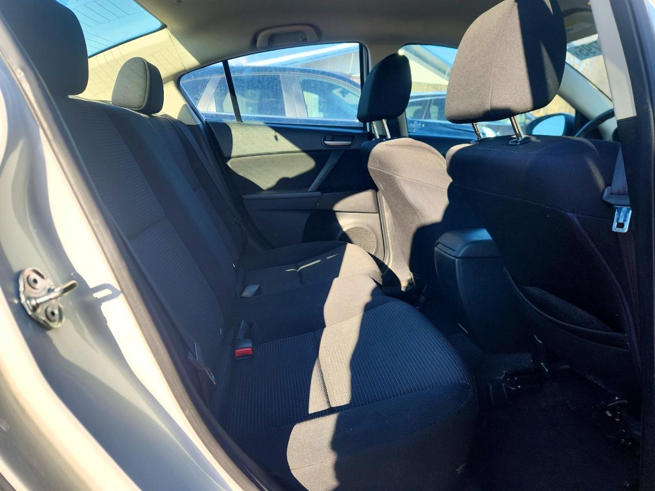 2013 MAZDA 3