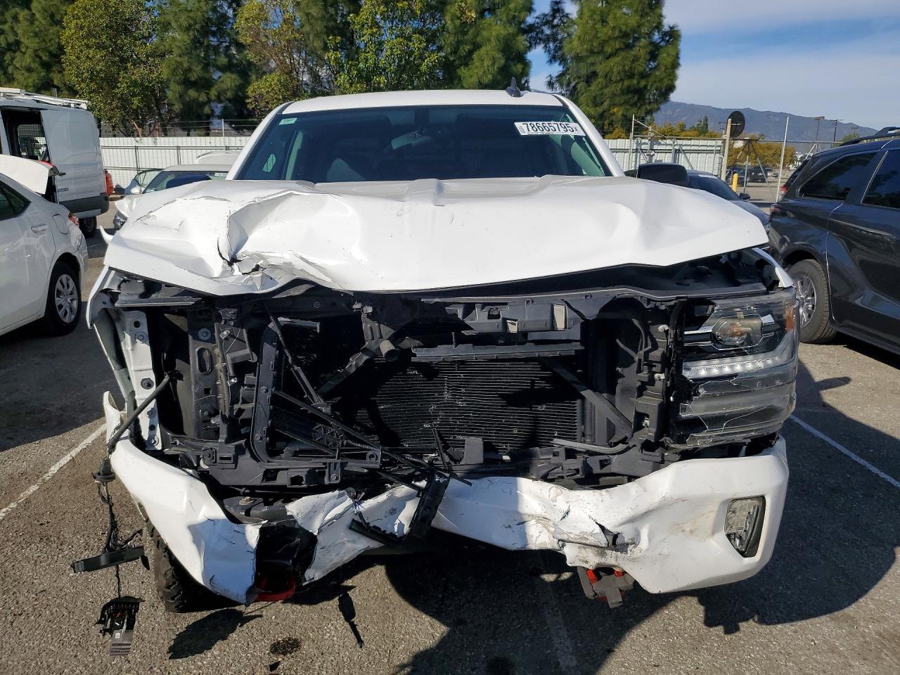 2018 CHEVROLET Silverado