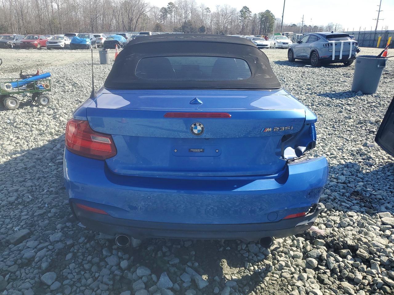 2016 BMW M235i