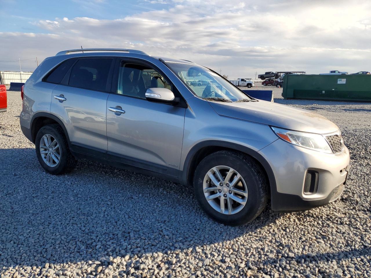 2015 KIA SORENTO