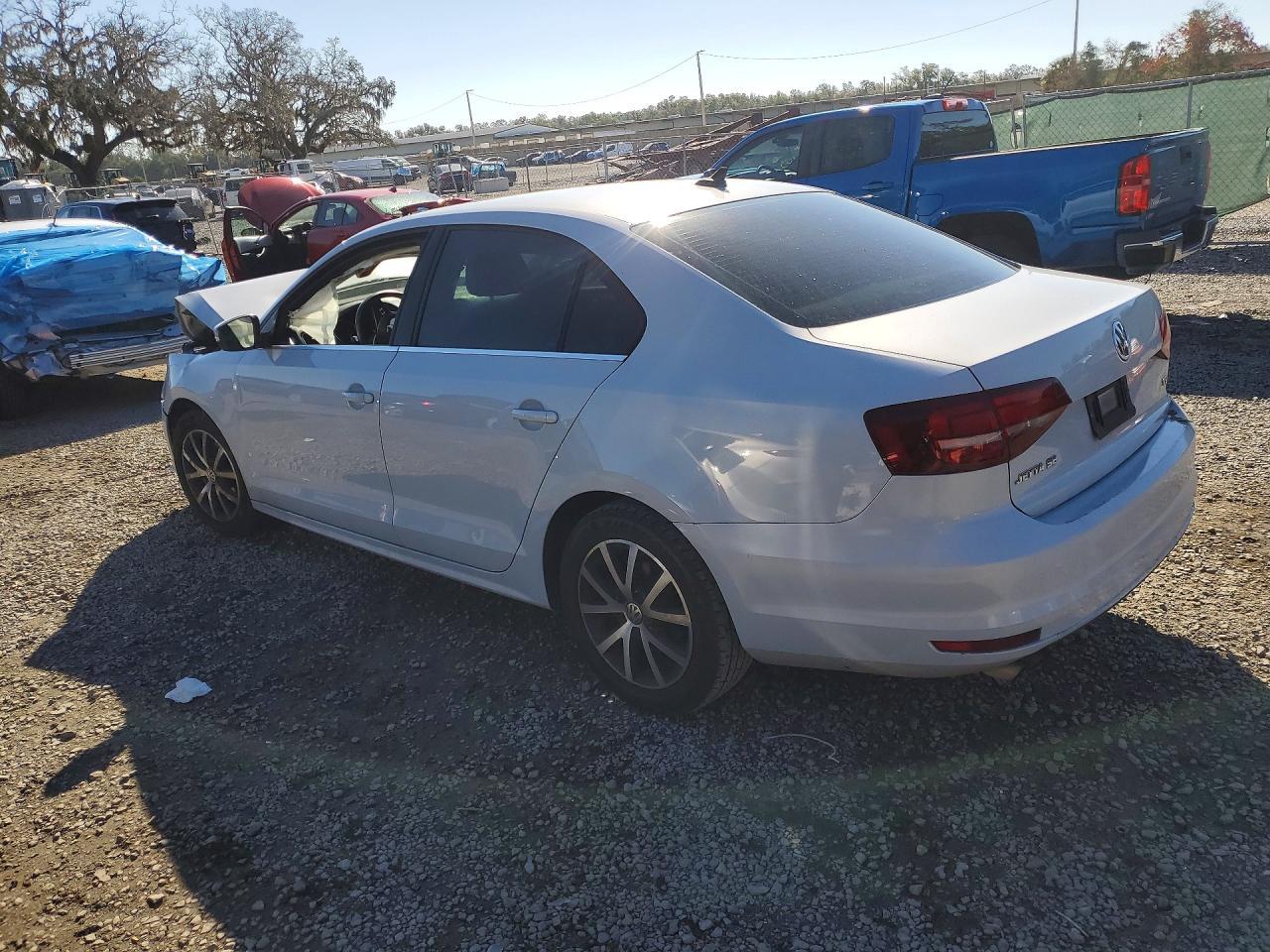 2017 VOLKSWAGEN JETTA