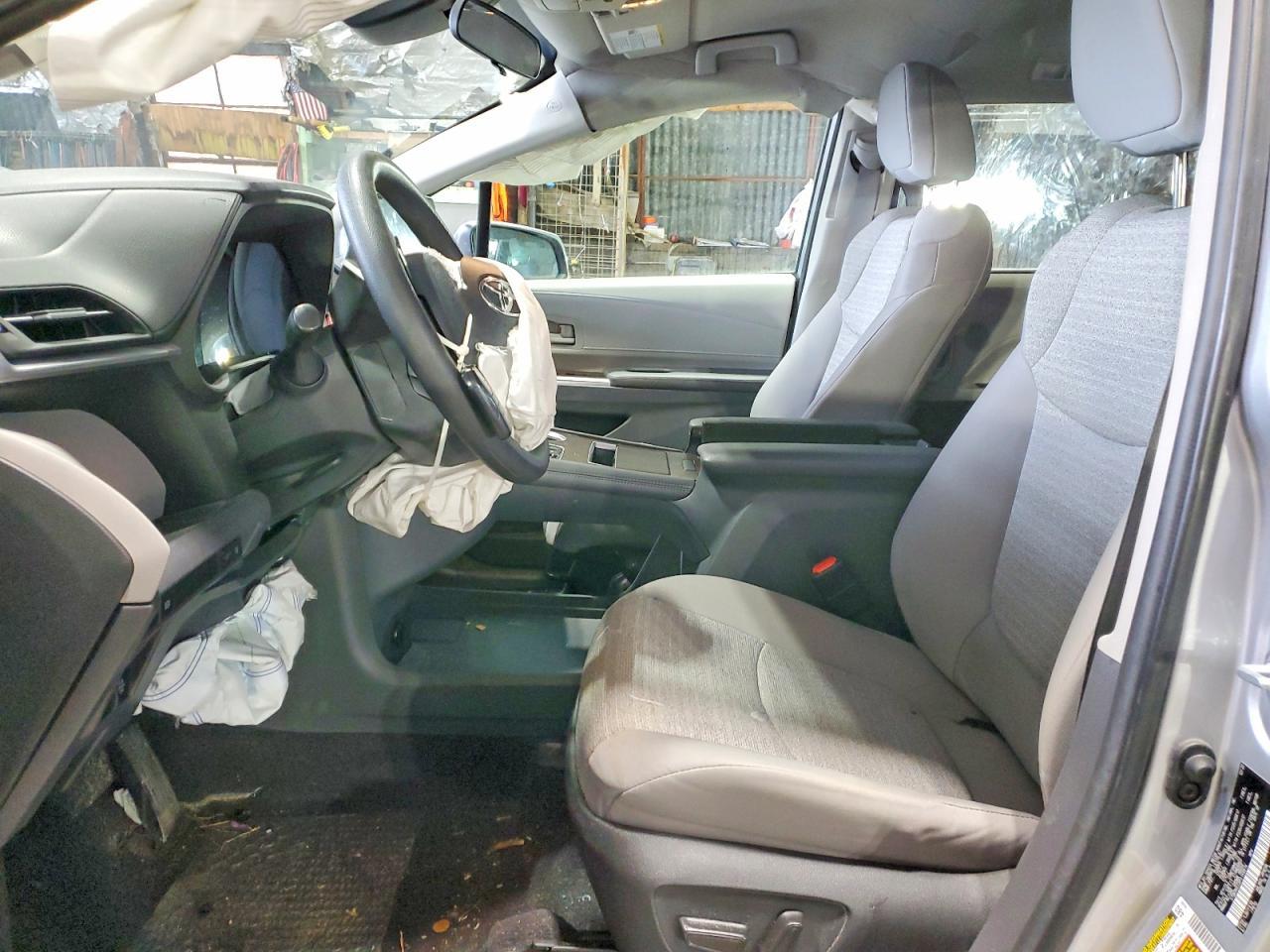 2023 TOYOTA SIENNA