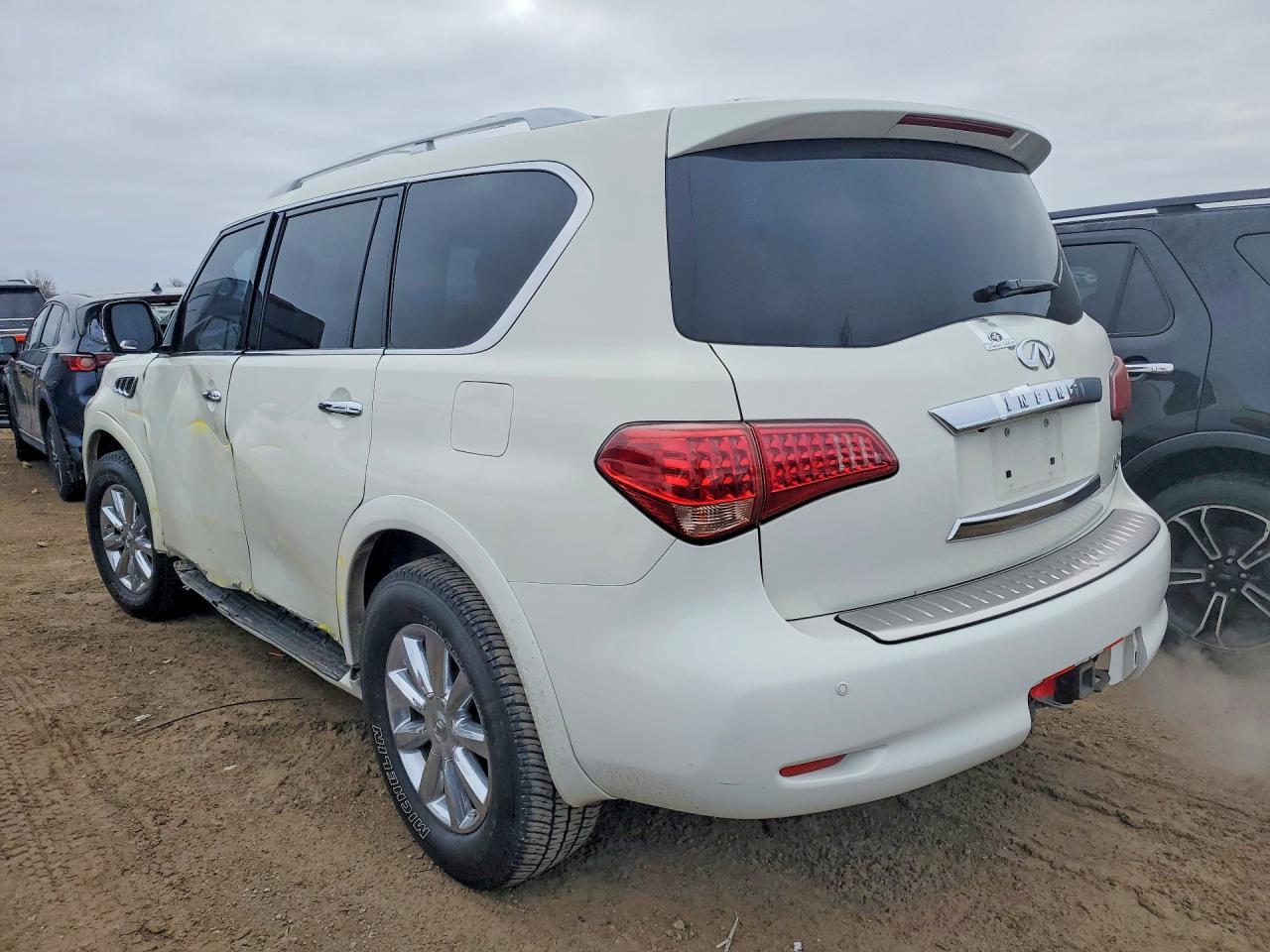 2012 INFINITI QX56