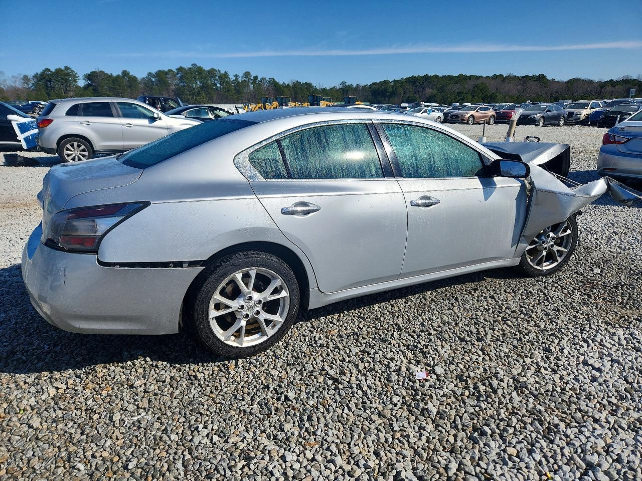 2012 NISSAN Maxima