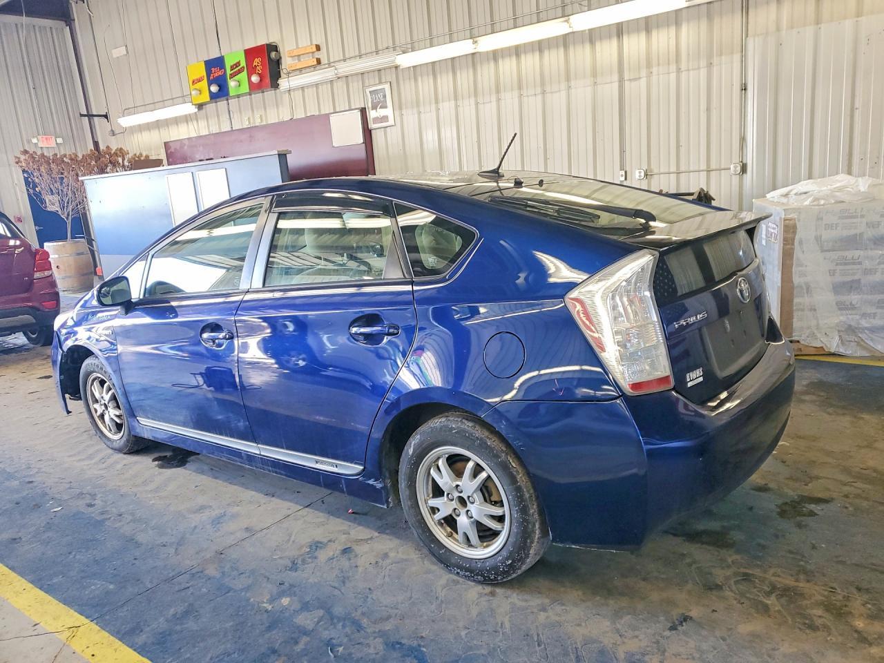 2011 TOYOTA PRIUS