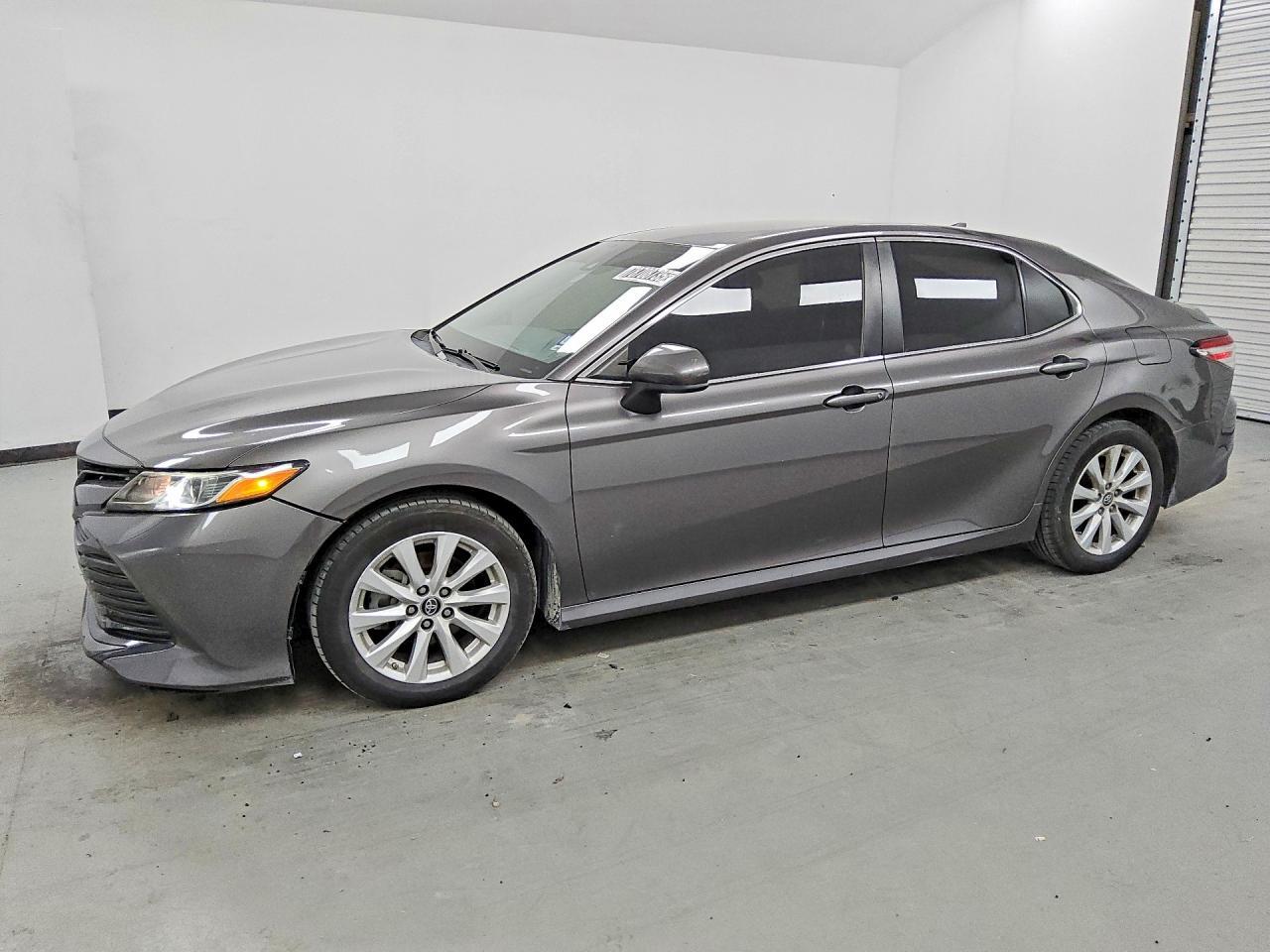 2019 TOYOTA CAMRY