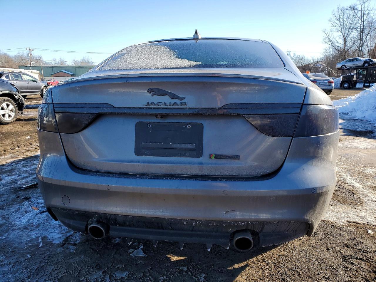 2017 JAGUAR XF