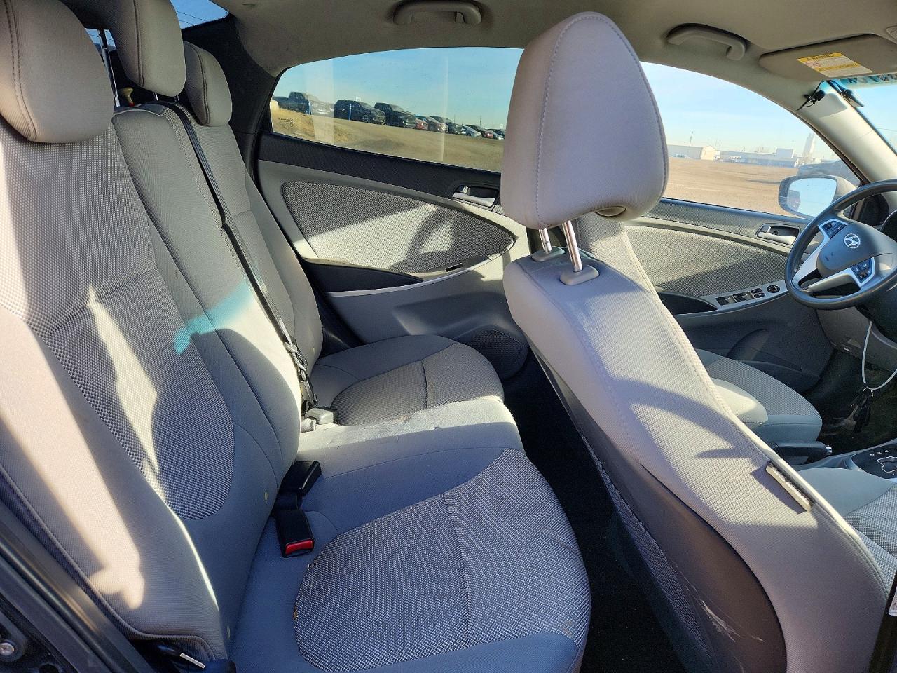 2012 HYUNDAI ACCENT