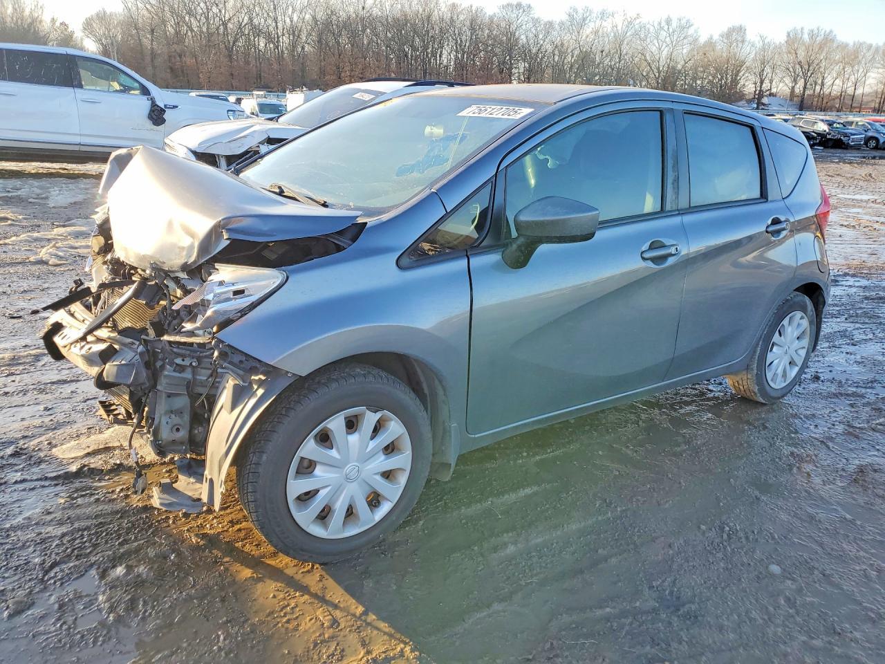 2016 NISSAN Versa Note