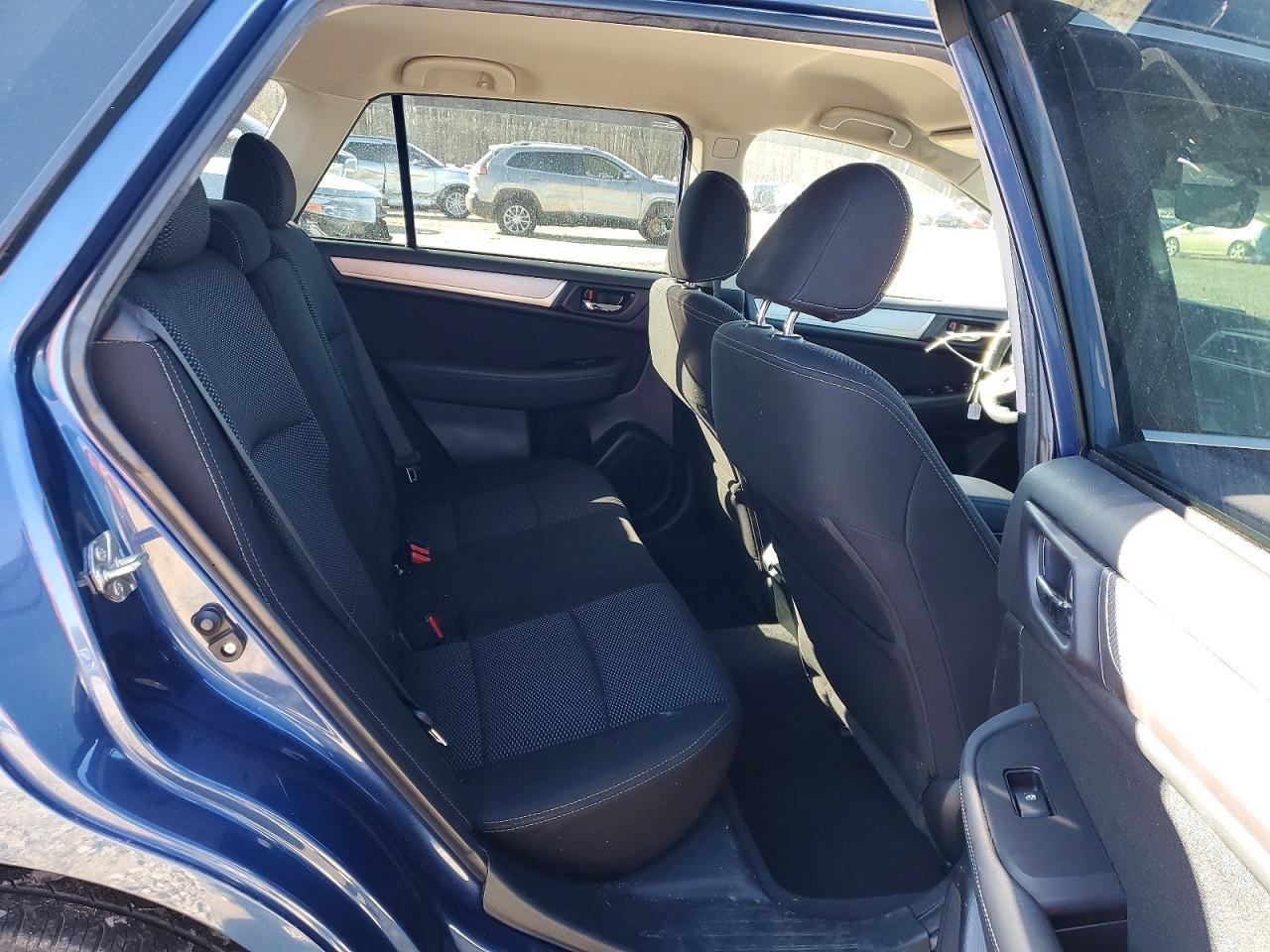 2019 SUBARU Outback