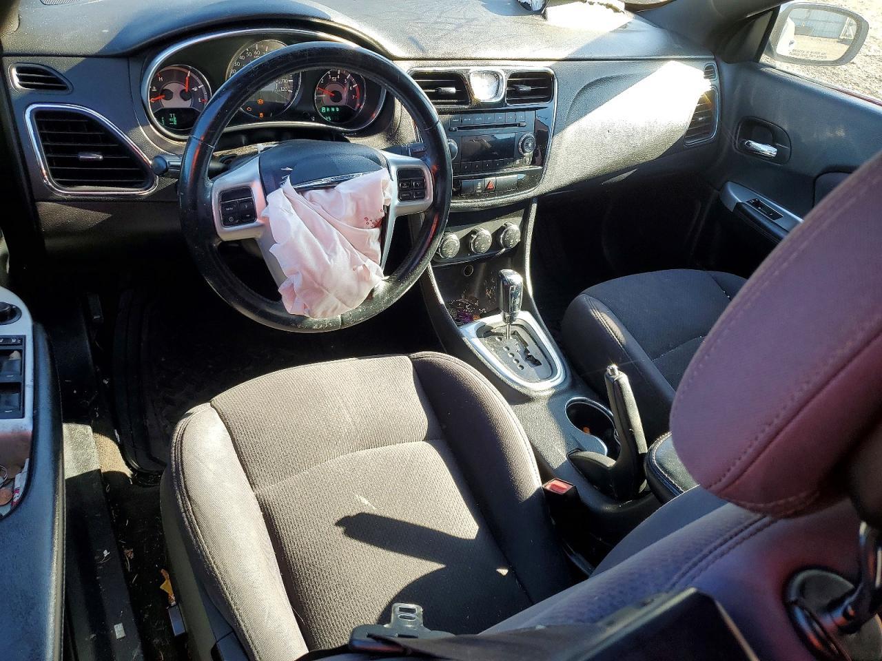 2013 CHRYSLER 200