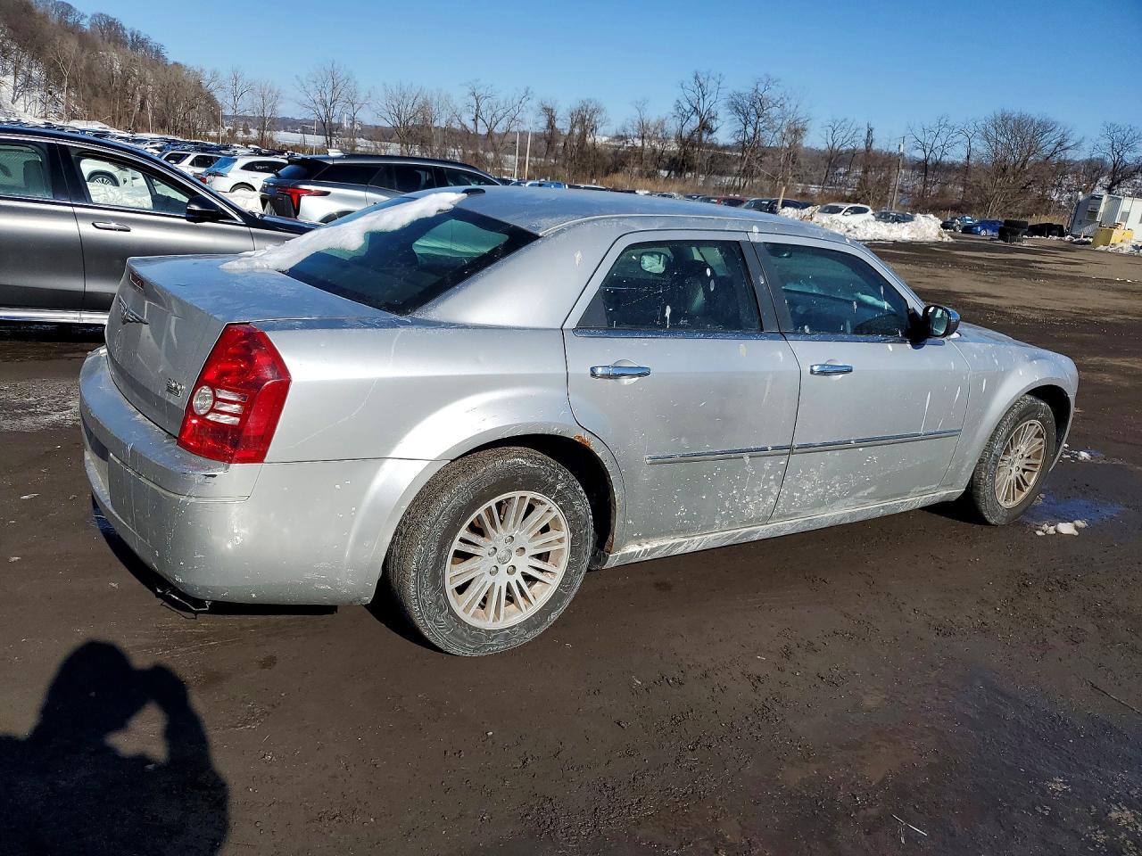 2010 CHRYSLER 300