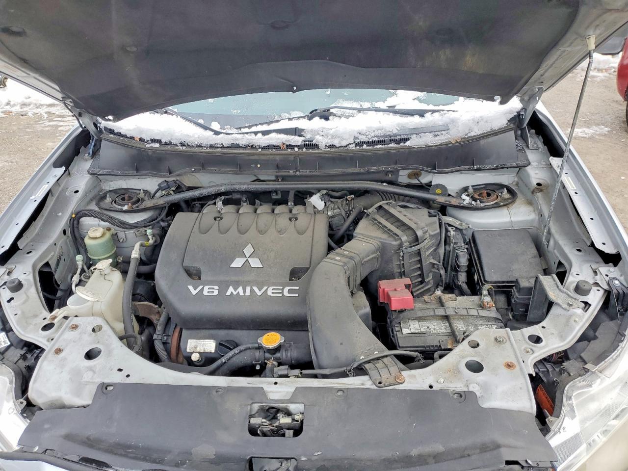 2010 MITSUBISHI outlander