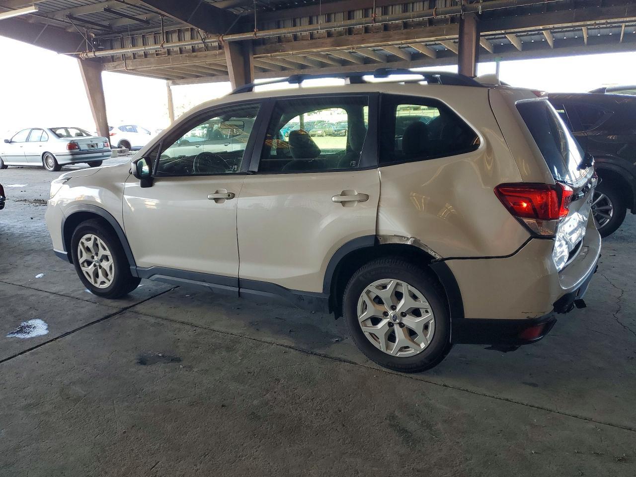 2021 SUBARU FORESTER