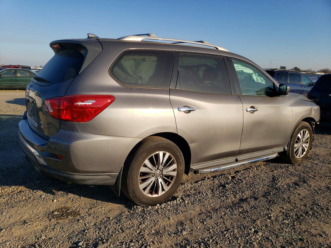 2019 NISSAN PATHFINDER