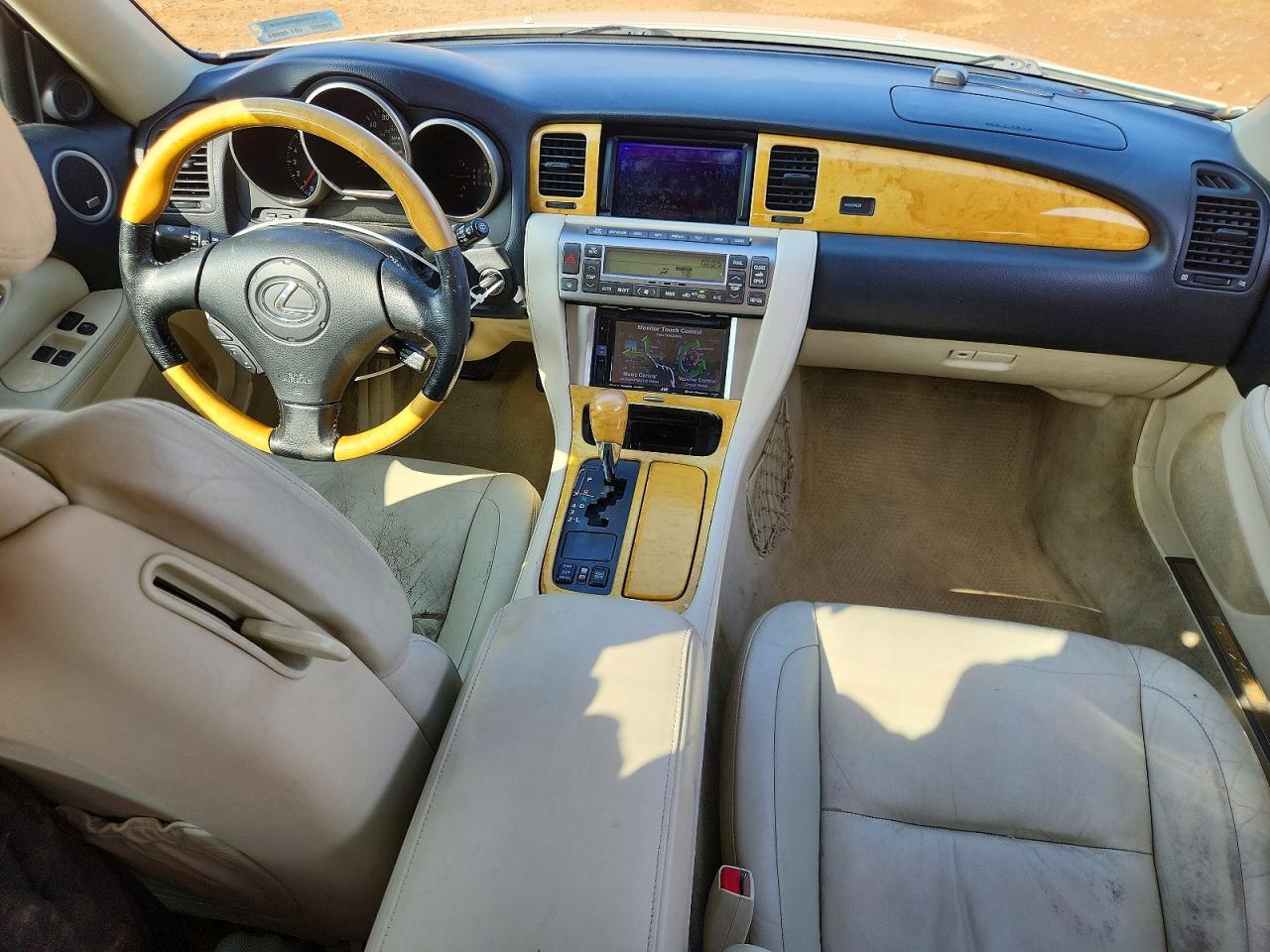 2004 LEXUS SC 430