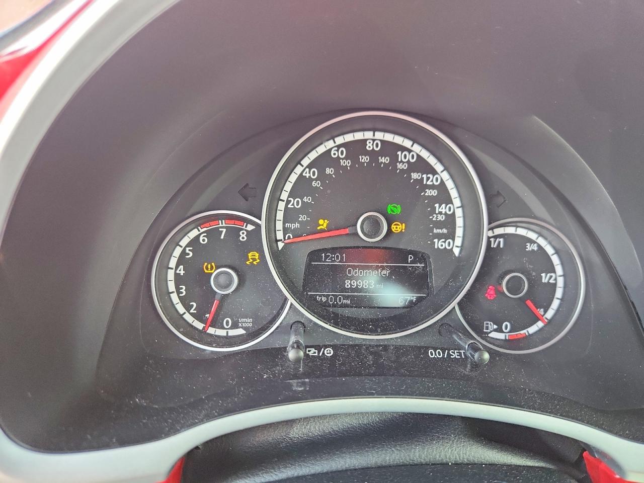 2015 VOLKSWAGEN Beetle