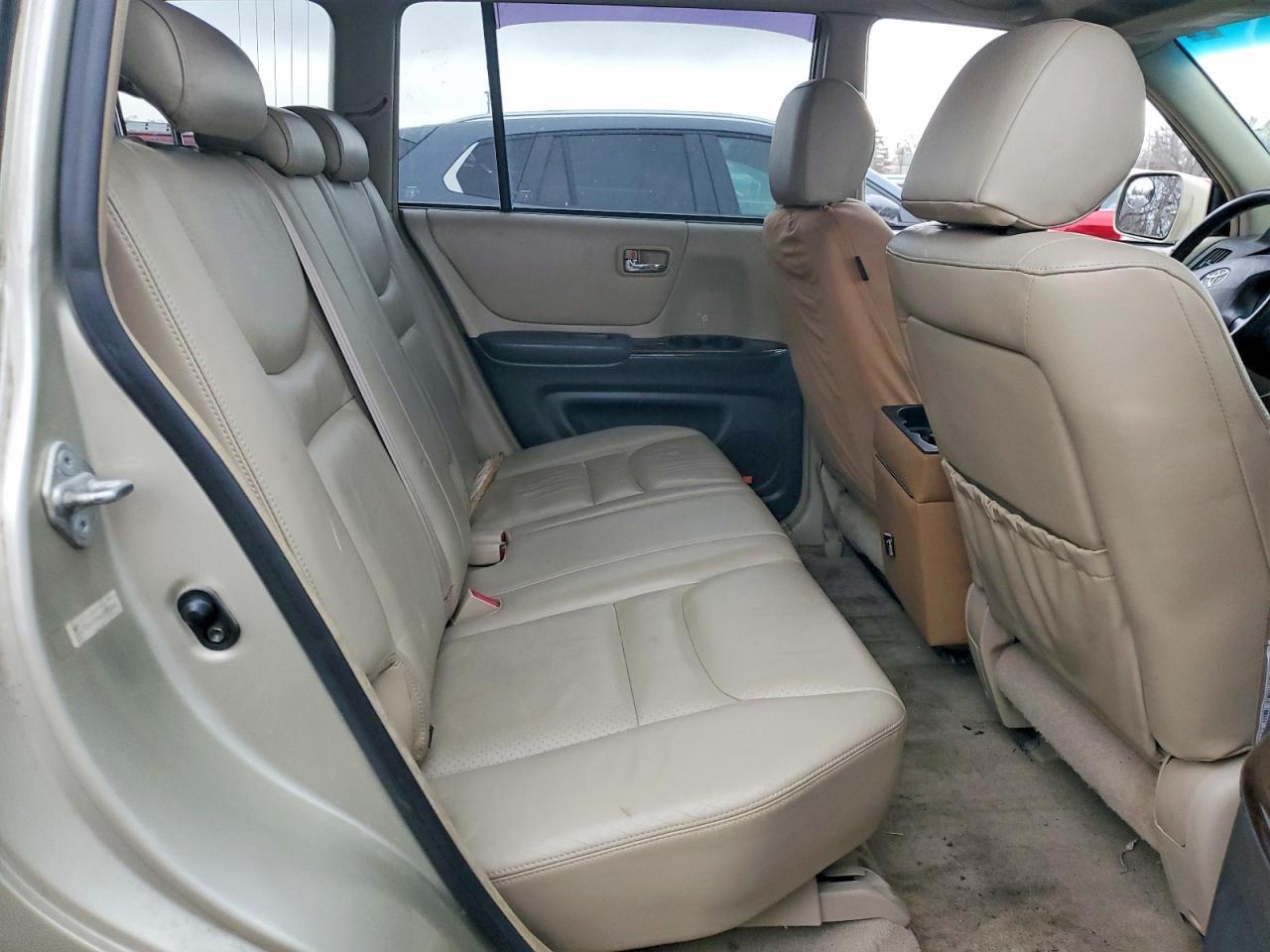 2001 TOYOTA HIGHLANDER