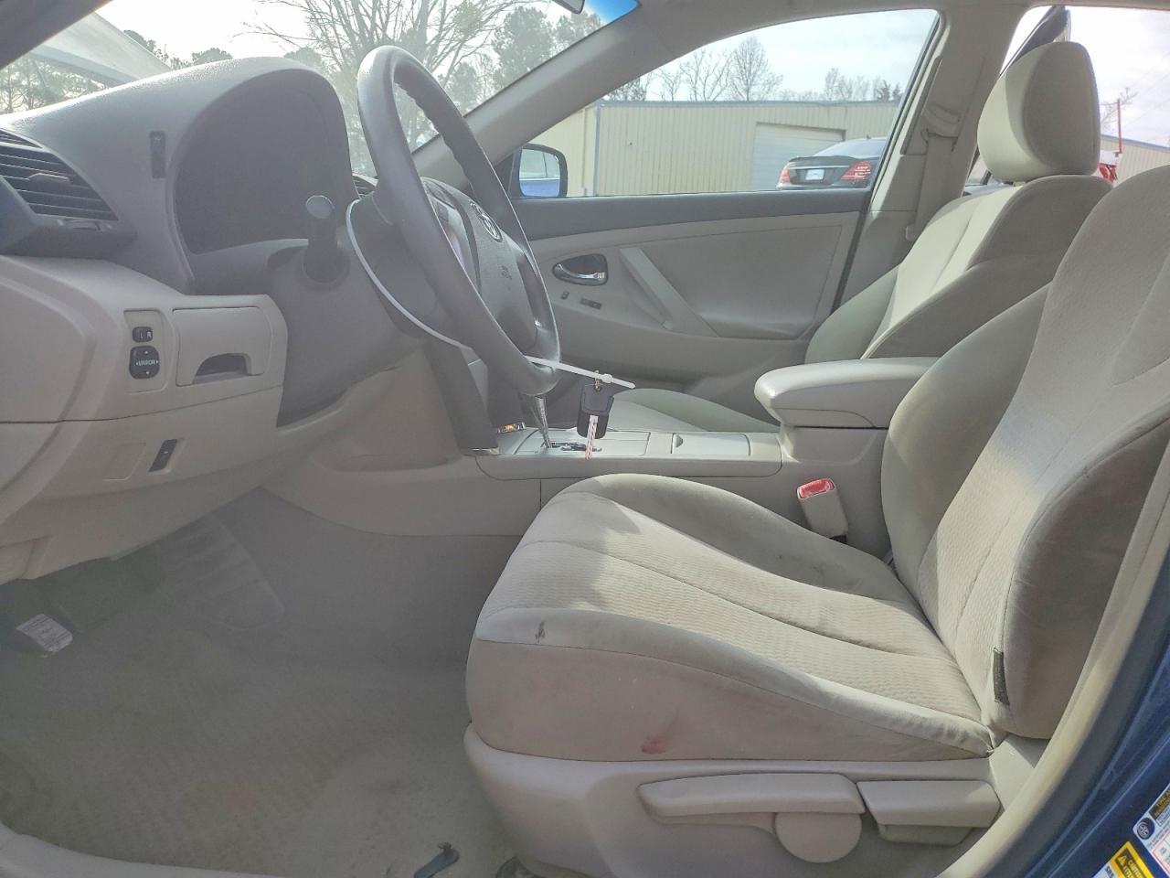 2010 TOYOTA CAMRY