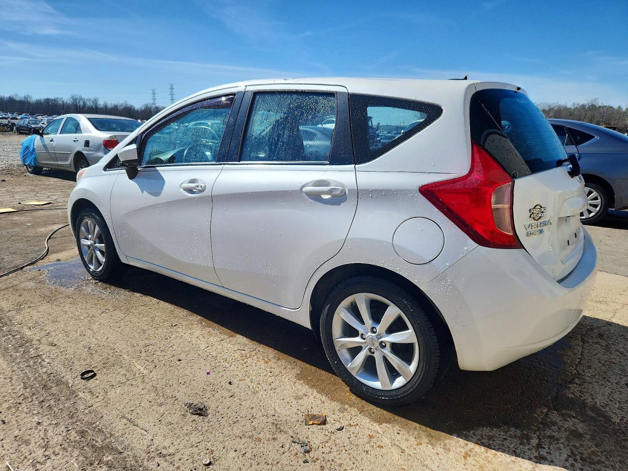 2015 NISSAN Versa Note