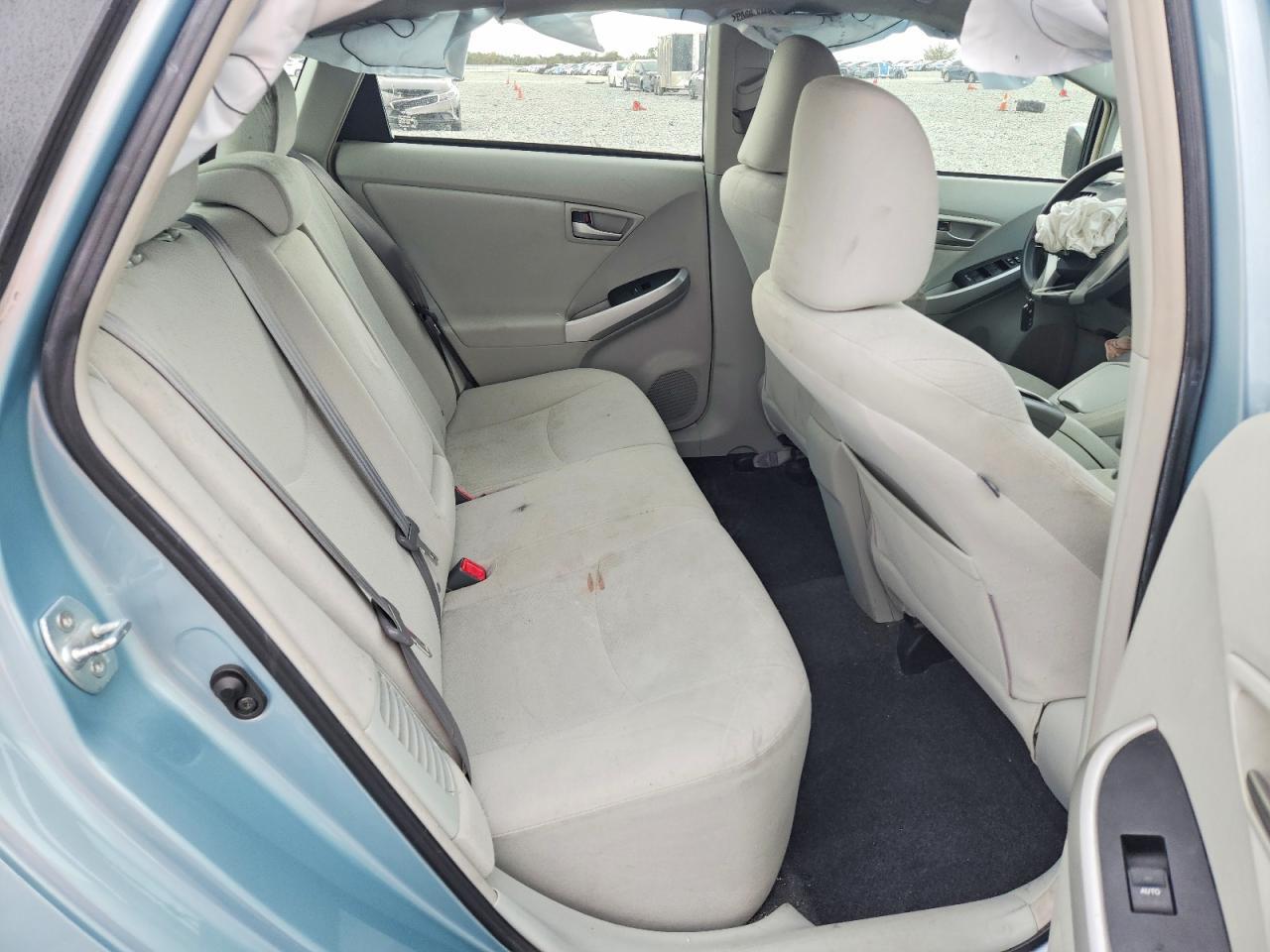 2013 TOYOTA PRIUS