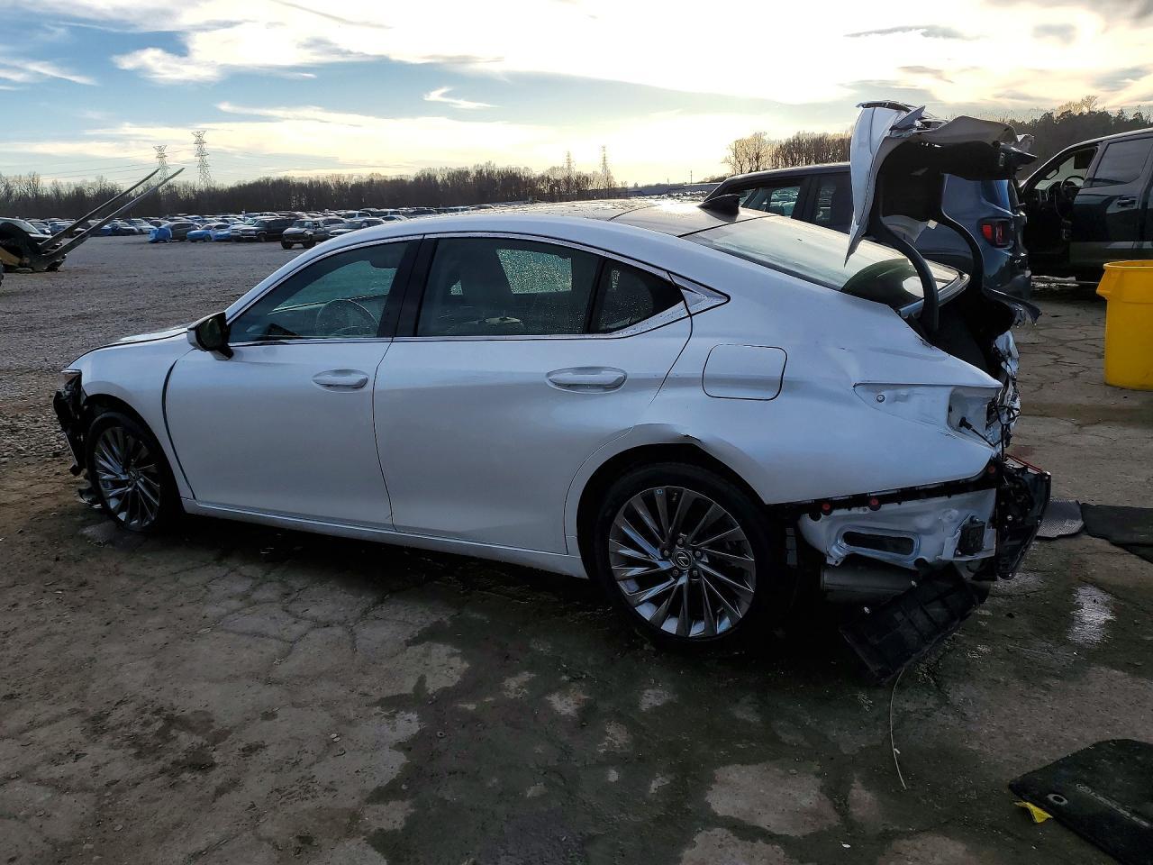2024 LEXUS ES 350