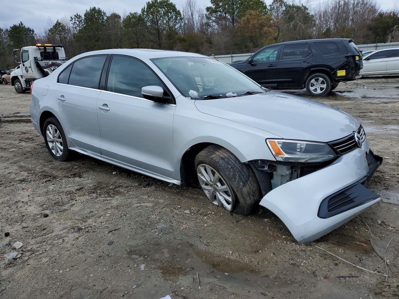 2013 VOLKSWAGEN JETTA