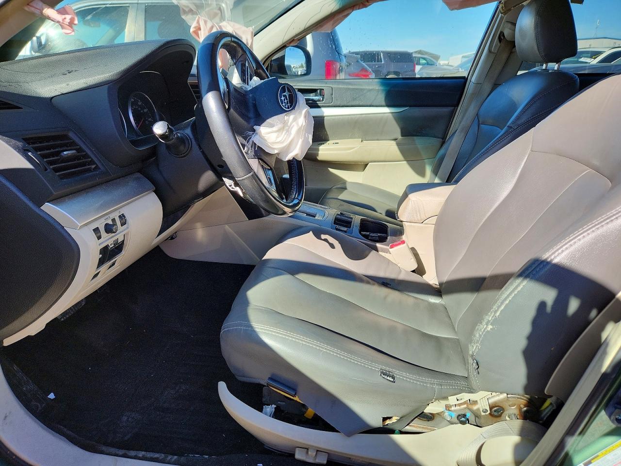 2013 SUBARU Outback