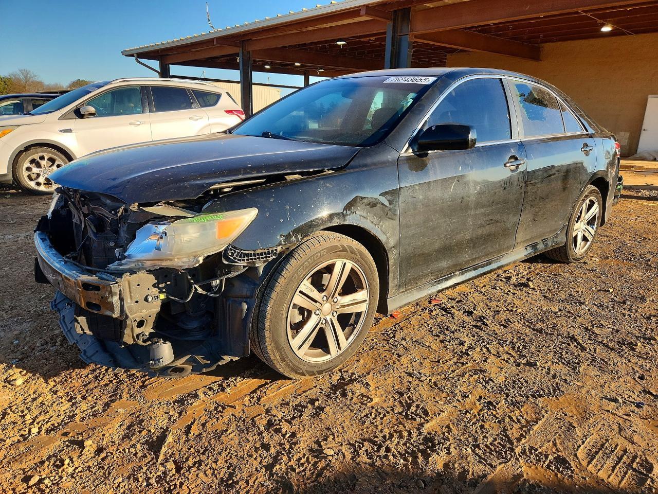2011 TOYOTA CAMRY