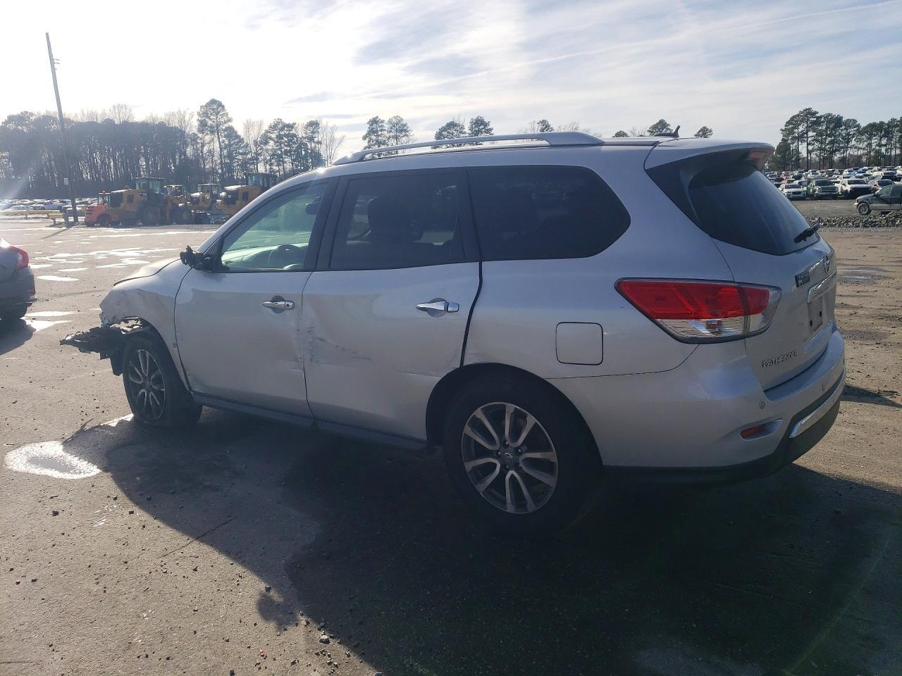 2016 NISSAN PATHFINDER