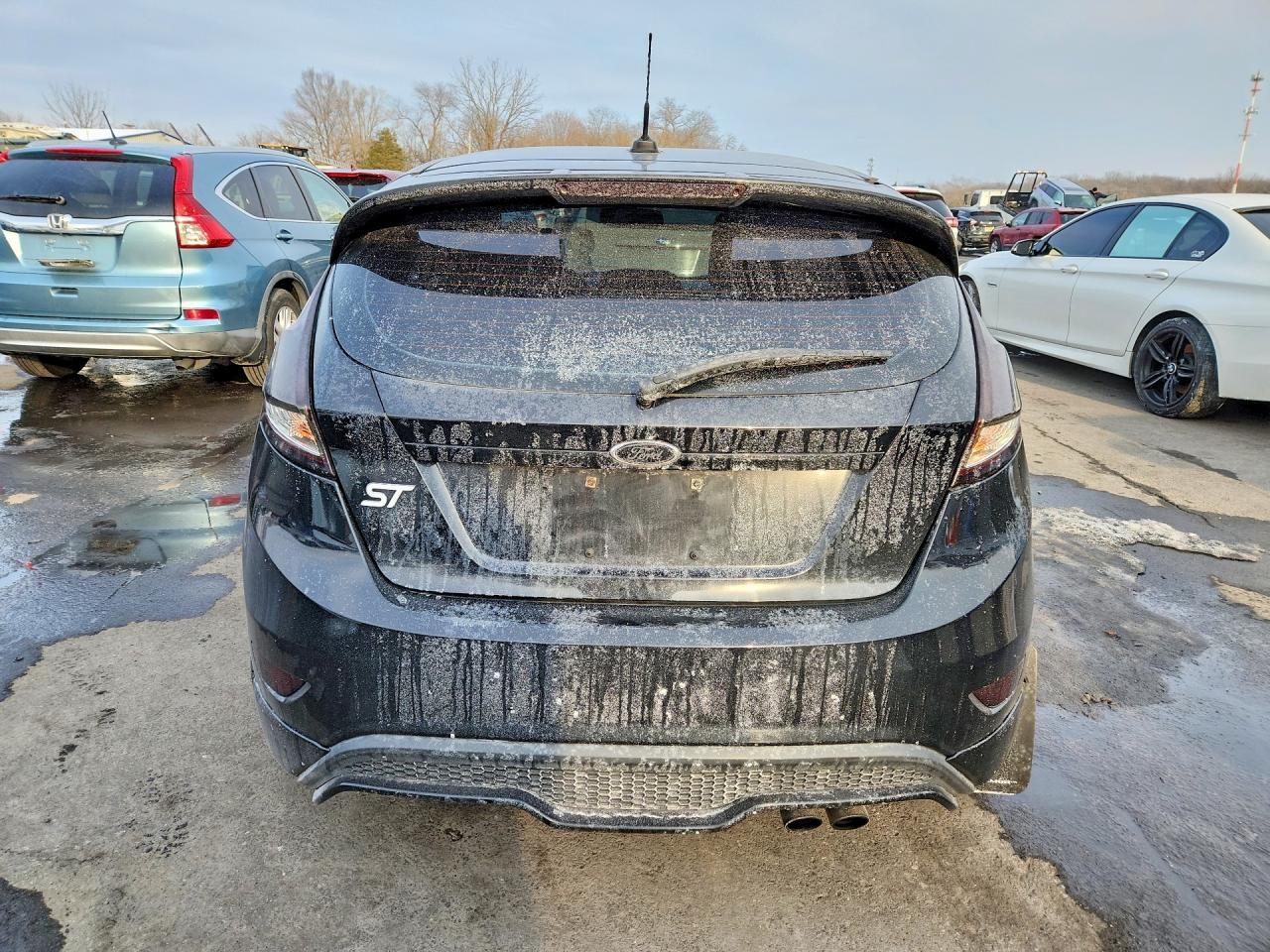 2016 FORD Fiesta