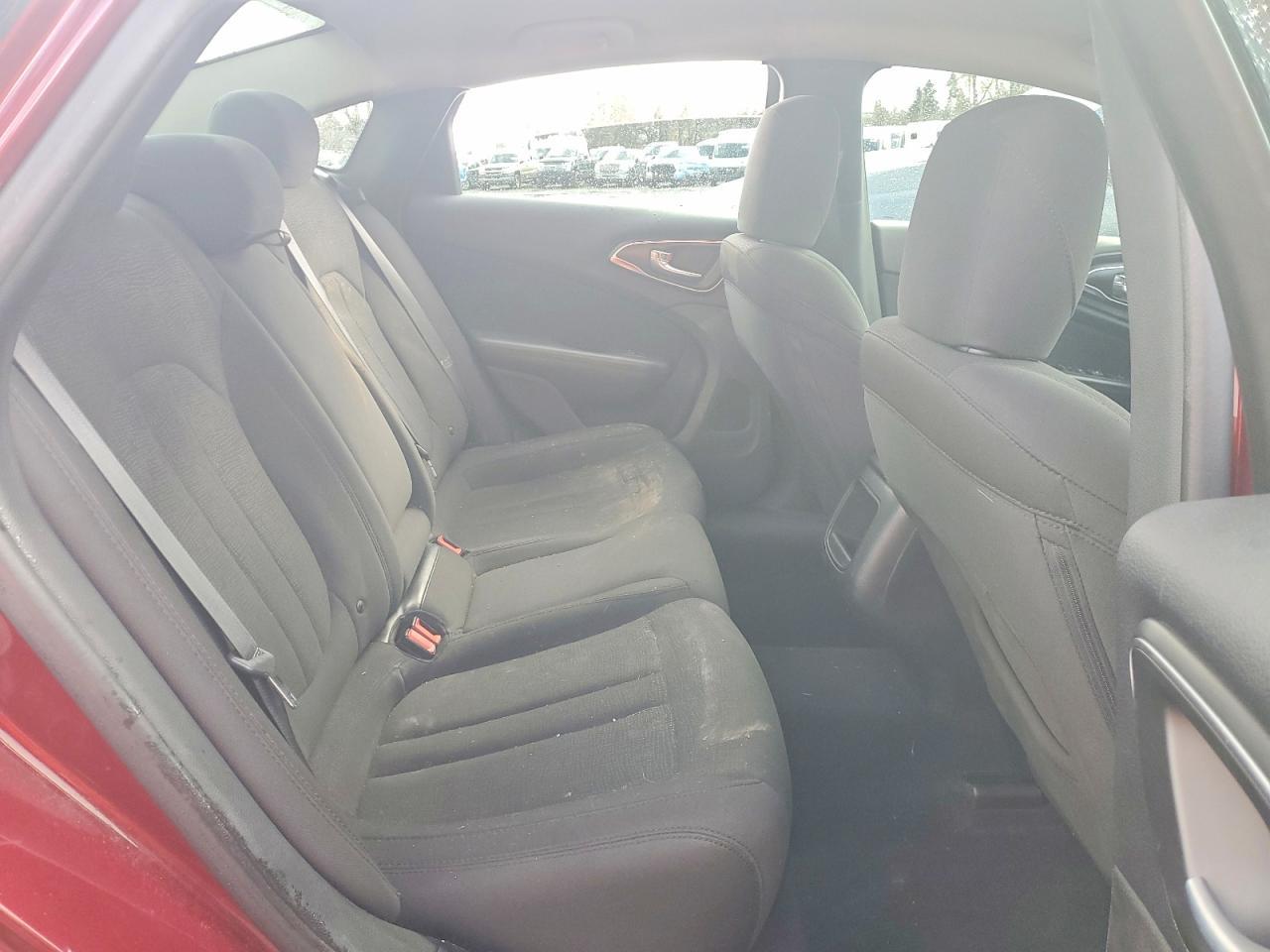 2016 CHRYSLER 200