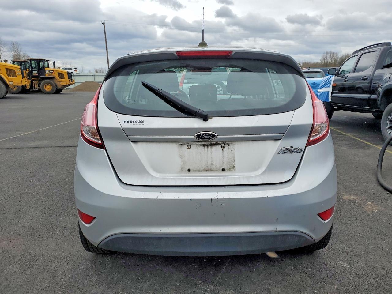 2016 FORD Fiesta