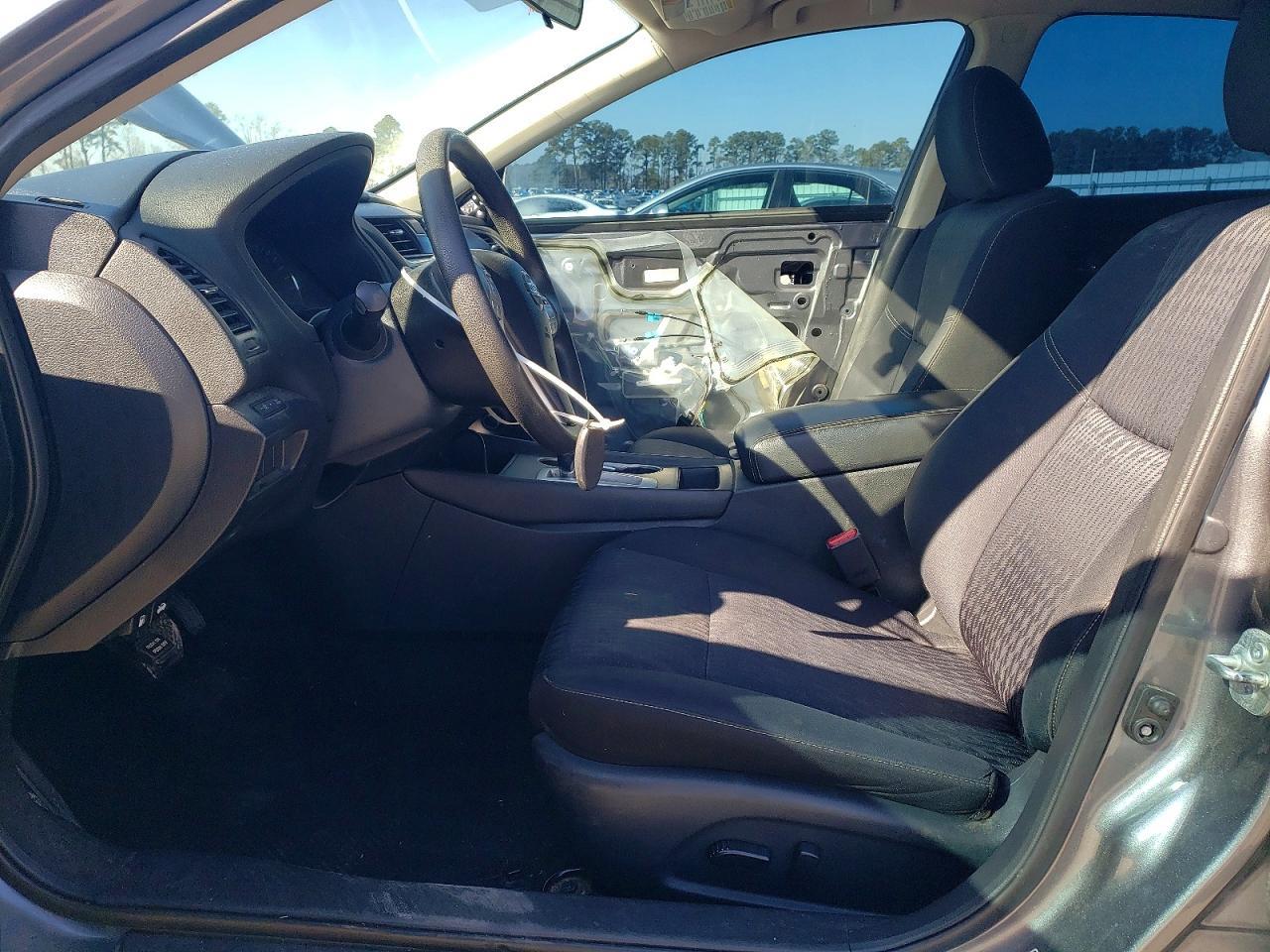 2017 NISSAN
