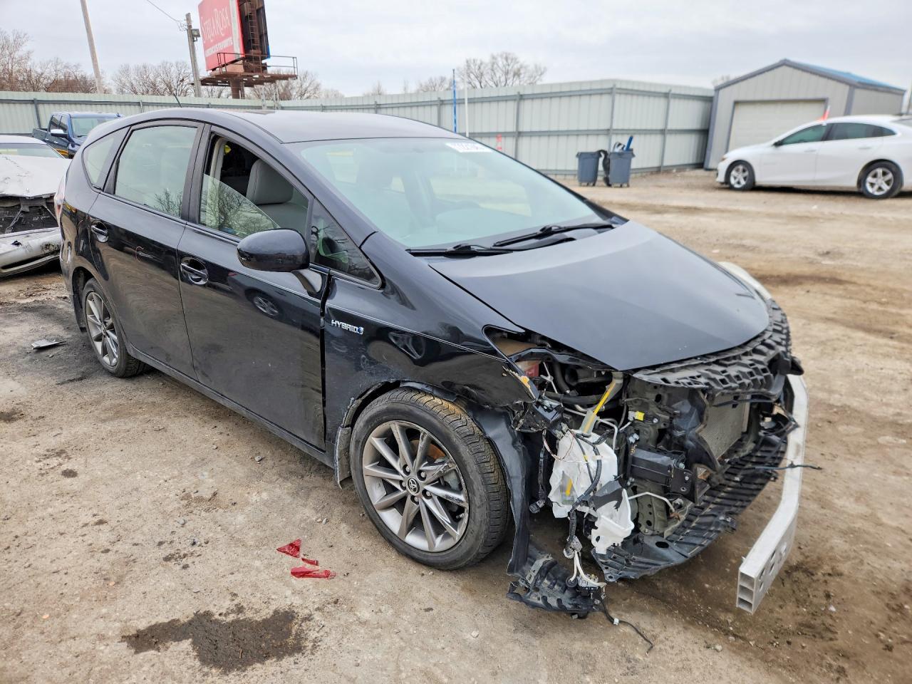2017 TOYOTA PRIUS V
