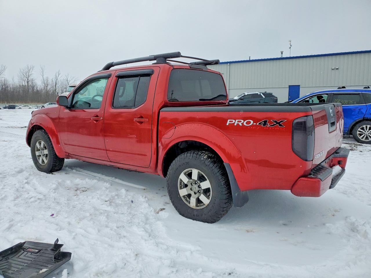 2012 NISSAN Frontier